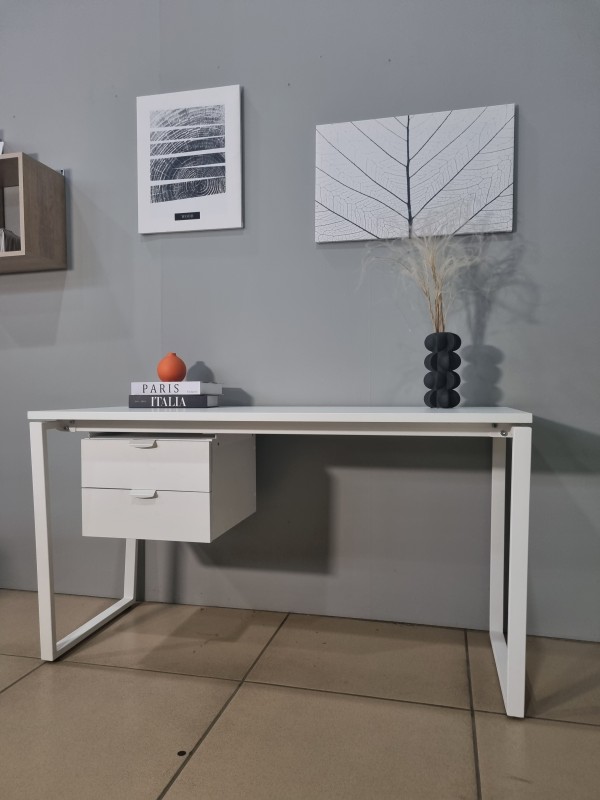 Стол с тумбой ФЛАЙ Распродажа